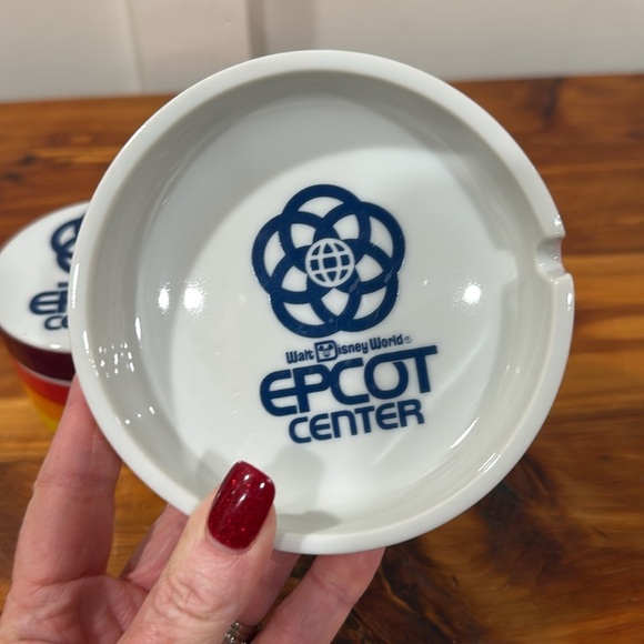 Vtg Walt Disney World Epcot Center Retro Ceramic Striped Trinket Box & Ashtray - Picture 2 of 8